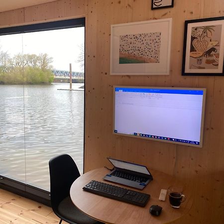 Hausboot Off Im Diamantgraben An Der Elbe Hotel Hamburg Kültér fotó